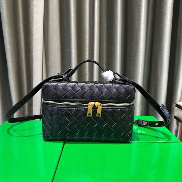 BOTTEGA