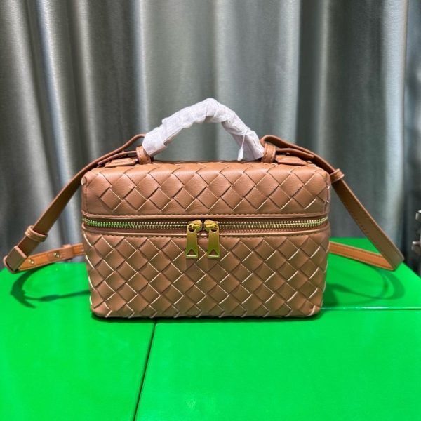 BOTTEGA