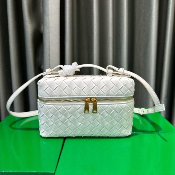 BOTTEGA