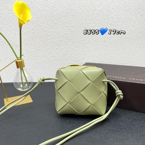 BOTTEGA