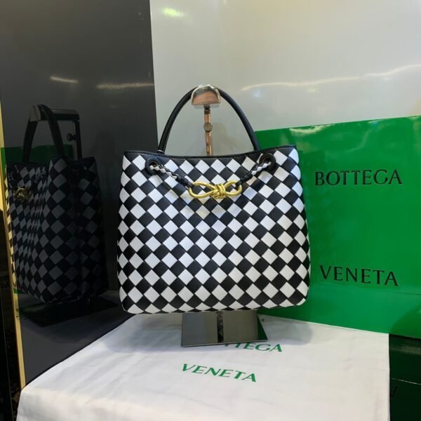 BOTTEGA