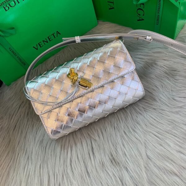 BOTTEGA