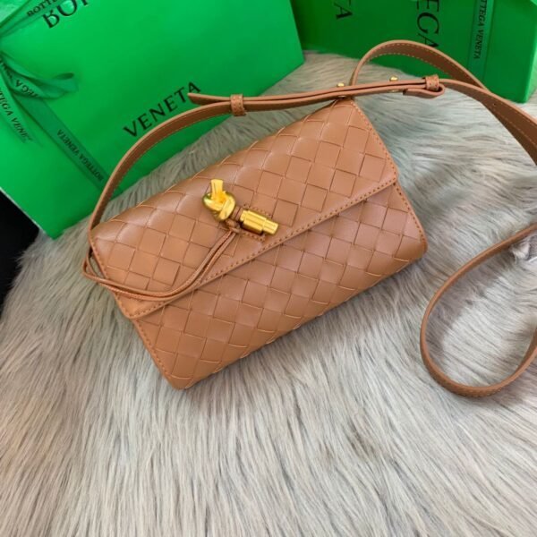 BOTTEGA