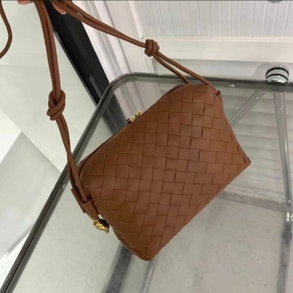 BOTTEGA