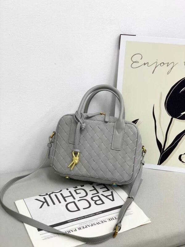 BOTTEGA