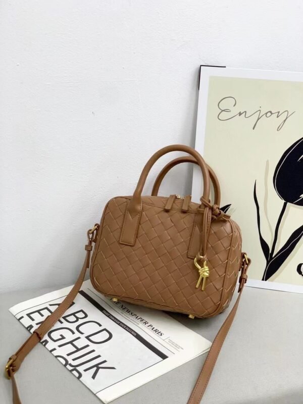 BOTTEGA