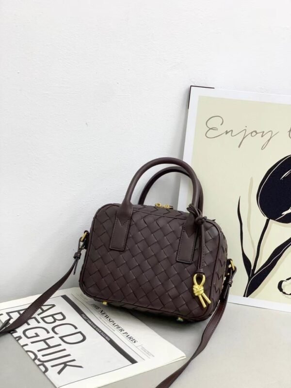 BOTTEGA