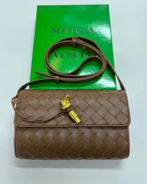 BOTTEGA