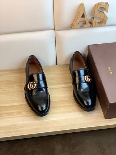 Gucci Plaque Loafers