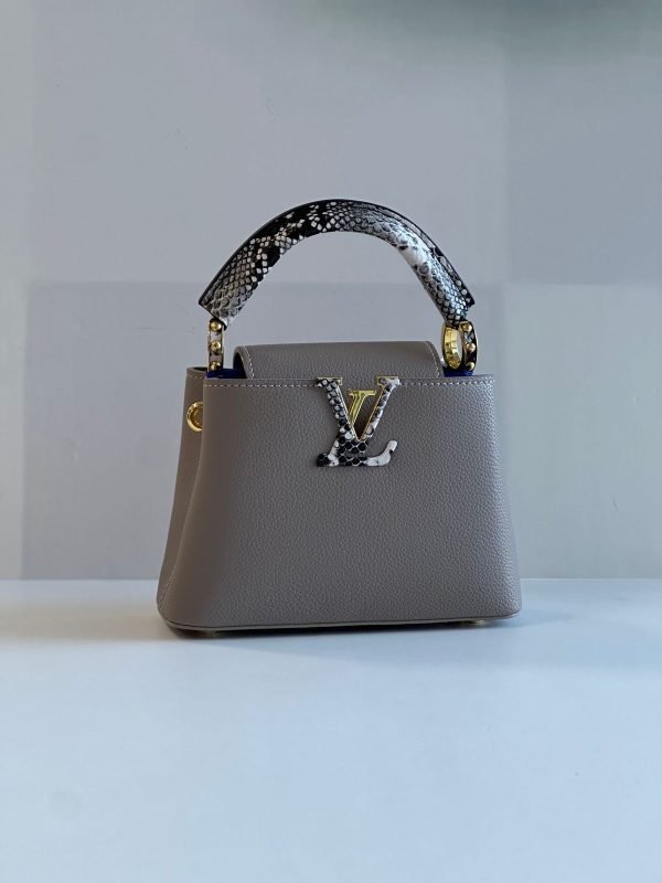 LOUIS VUITTON 21CM