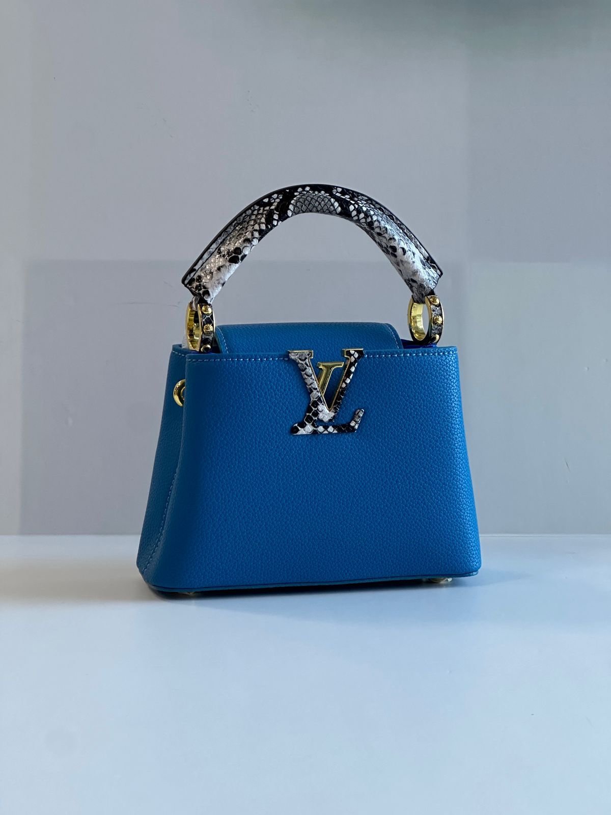 LOUIS VUITTON 21CM