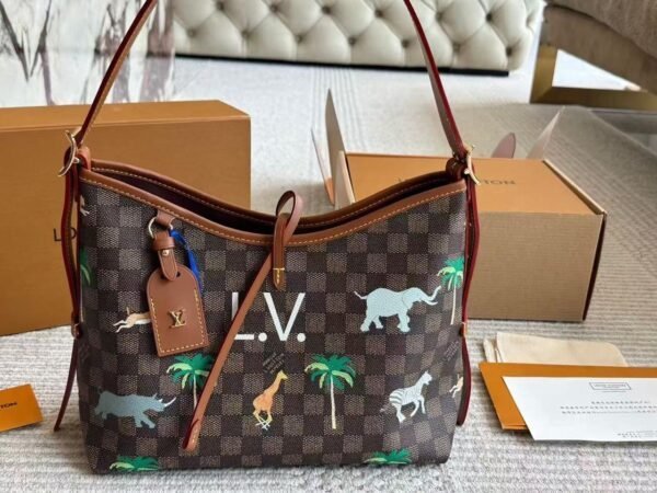 LOUIS VUITTON