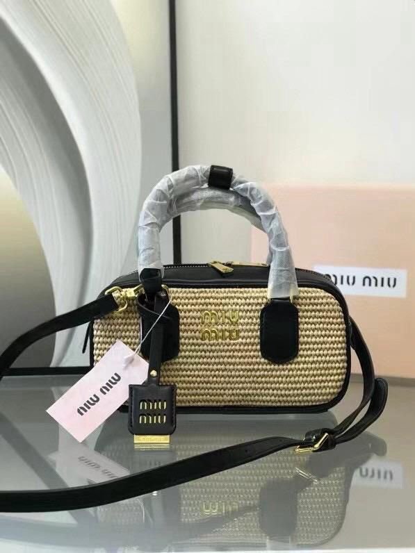 MIU MIU