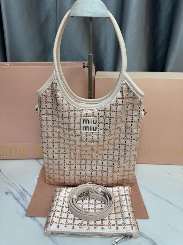 MIU MIU