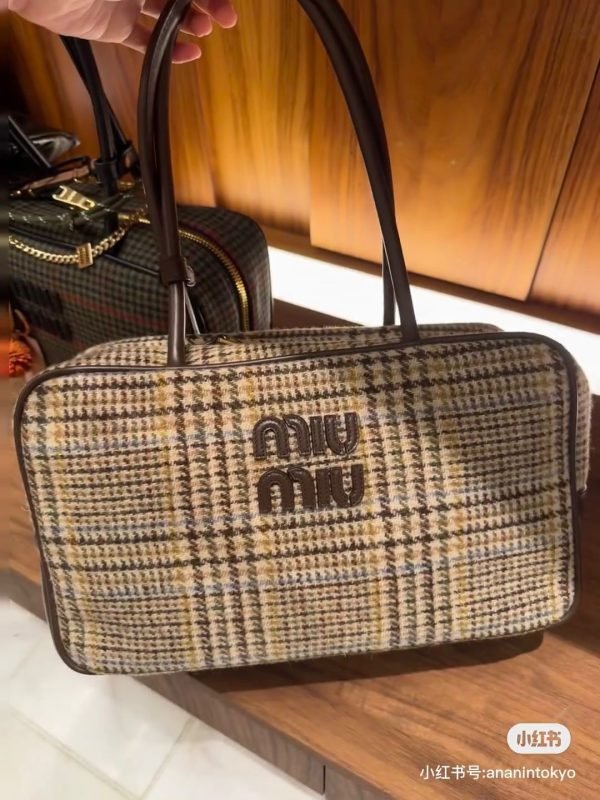 MIU MIU