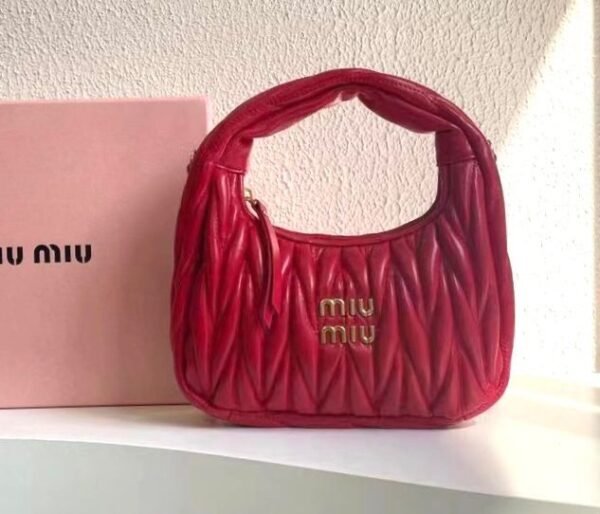 MIU MIU