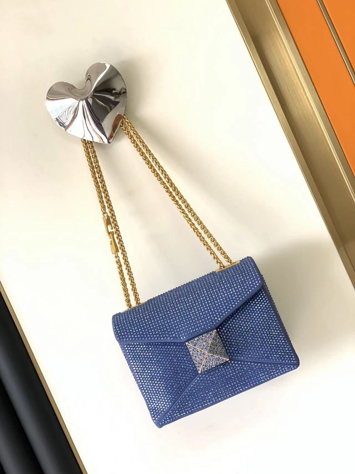 VALENTINO