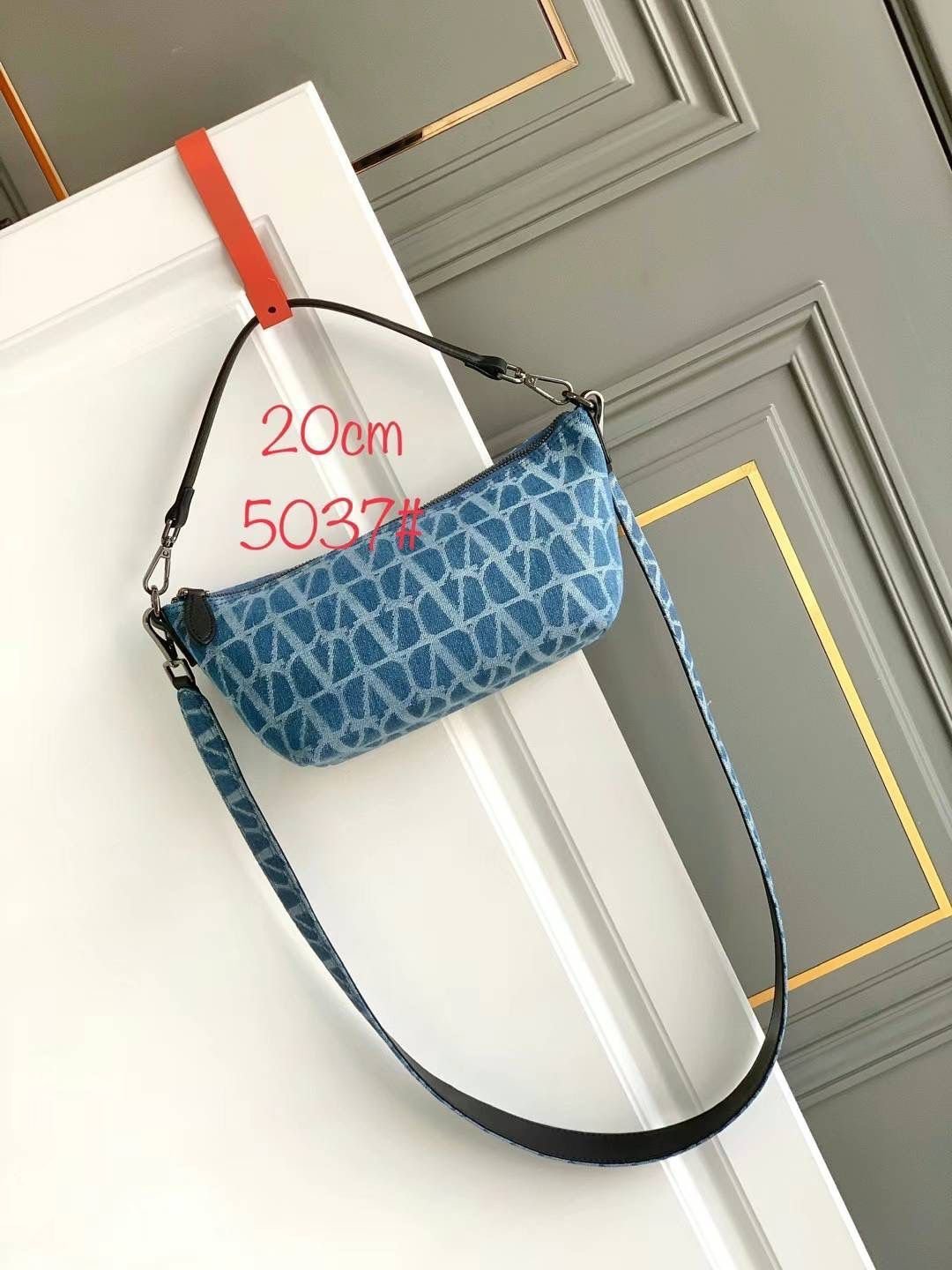 VALENTINO