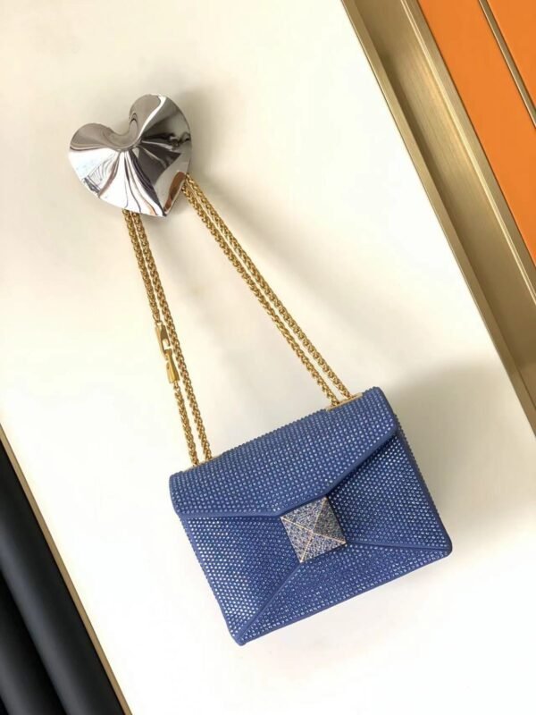 VALENTINO