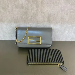 Wallet On Chain With Pouches leather mini bag - Dubai Fashion LUX