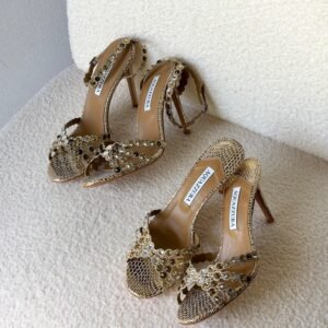 AQUAZZURA