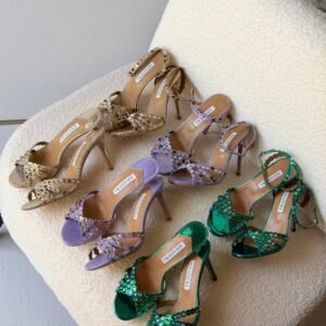 AQUAZZURA