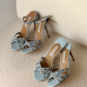 AQUAZZURA