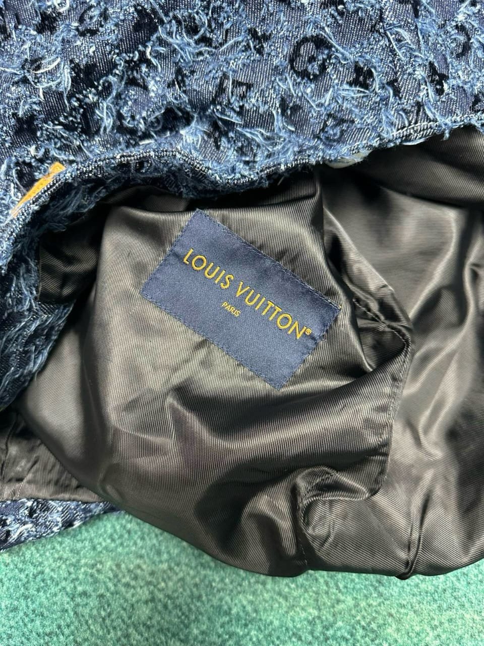 LOUIS VUITTON Denim Jacket - Image 7