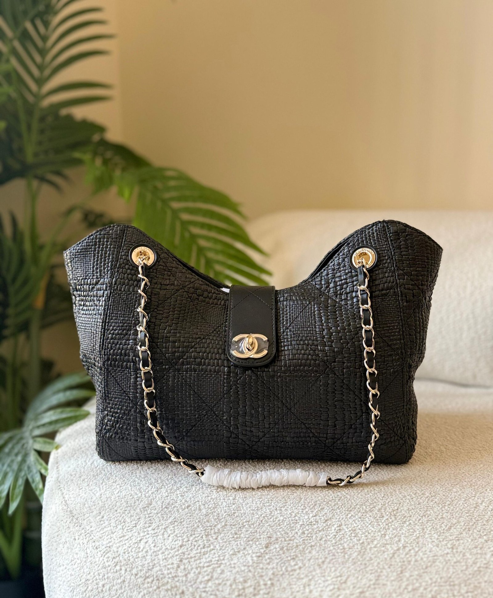 CHANEL Tote Bag - Image 3