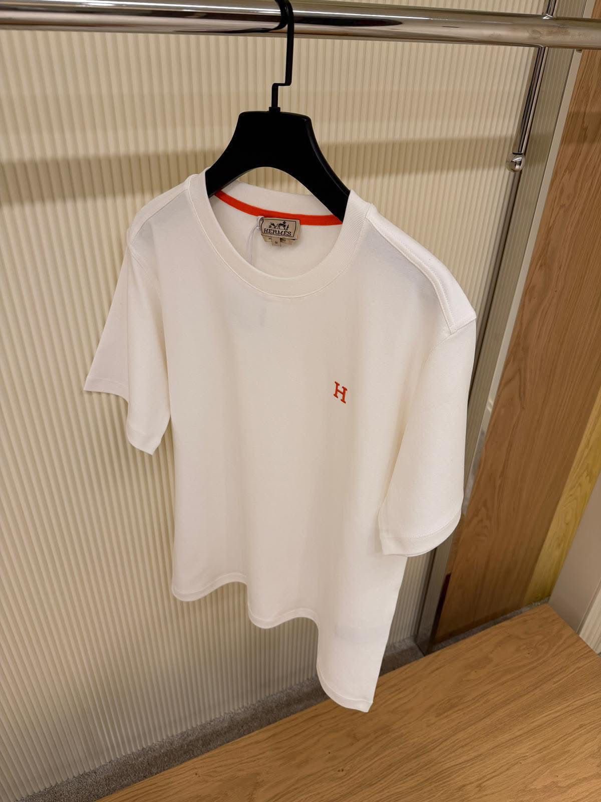 HERMES Short Sleeved Crewneck T-Shirt - Image 4