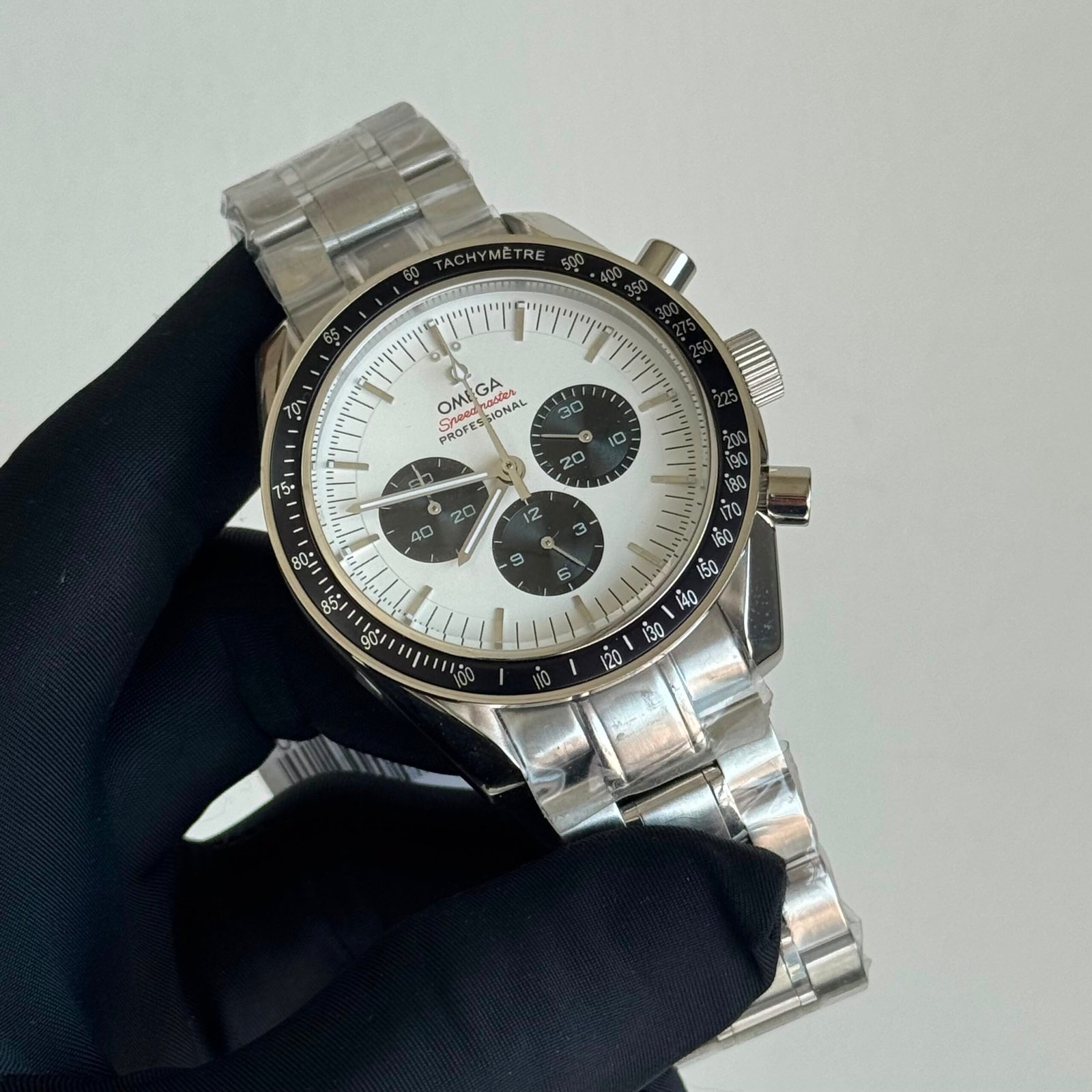 OMEGA Moonwatch - Image 2