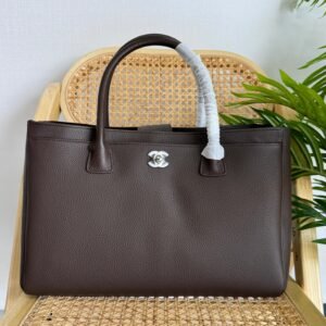 CHANEL Tote Bag