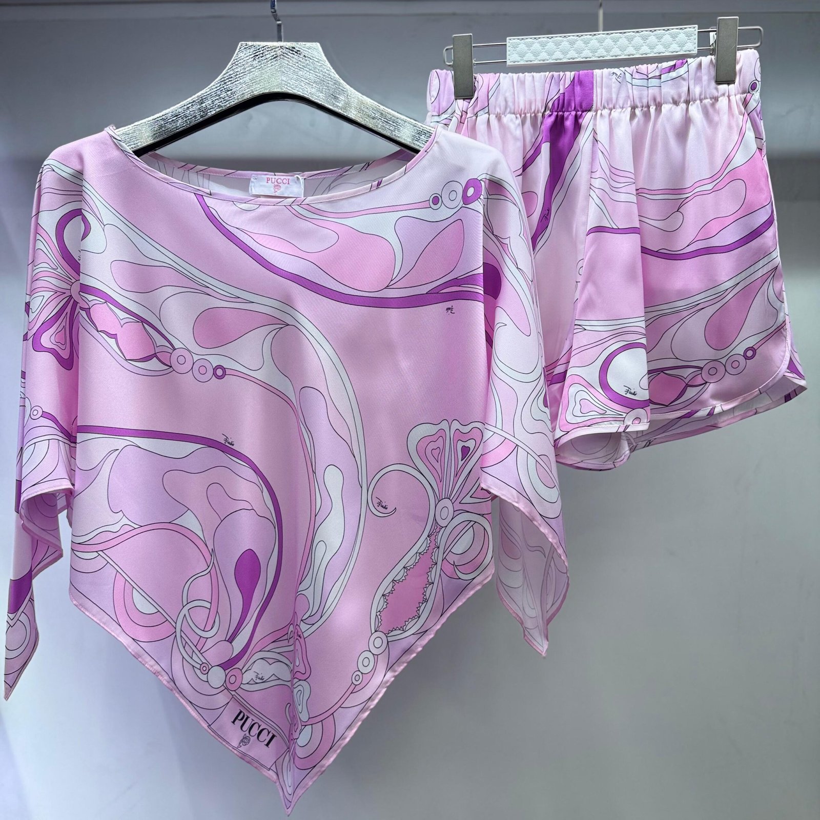 PUCCI Scarf - Image 3
